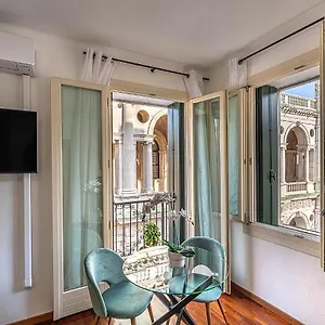 Palladiana, La Vista Di Vicenza