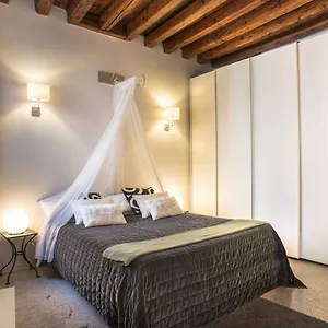 Terrazzina - Romantic Pied A Terre At The Heart Of Cannaregio District Venedig